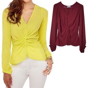 Long sleeves twisted/knotted top